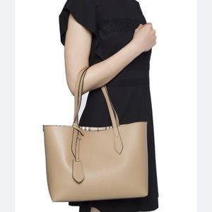 New! Burberry Reversible Bag